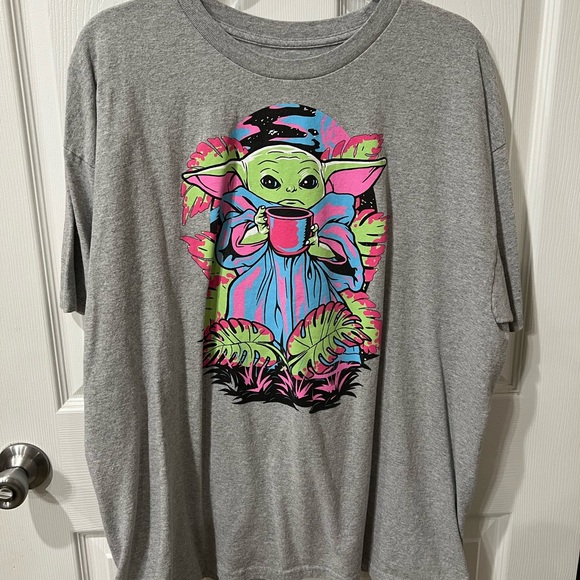 Disney Star Wars Baby Yoda Grogu Tea Cup XXL Tshirt Shirt Mens Neff